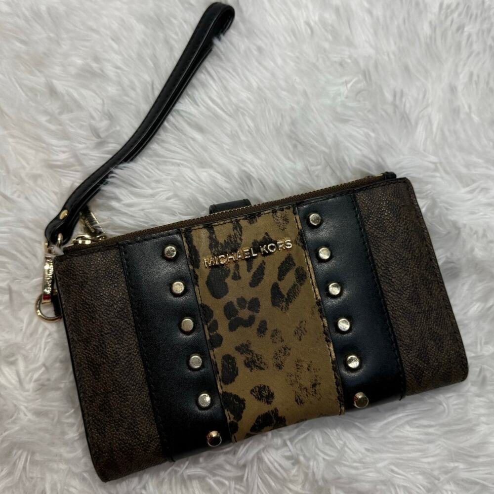 Michael Kors Jet Set Leopard Print Double-Zip Wristlet
